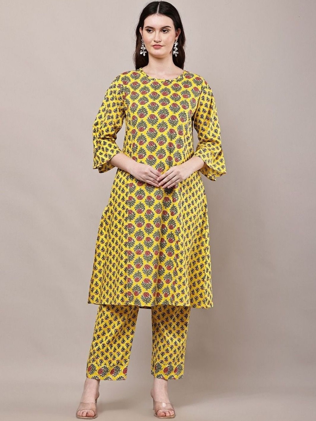 VRSS ENTERPRISES Floral Printed Pure Cotton Straight Straight Kurta With Trousers
