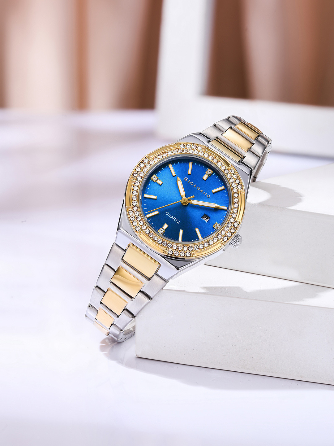 GIORDANO Women Mother of Pearl Dial Analog Watch GZ-60112-44