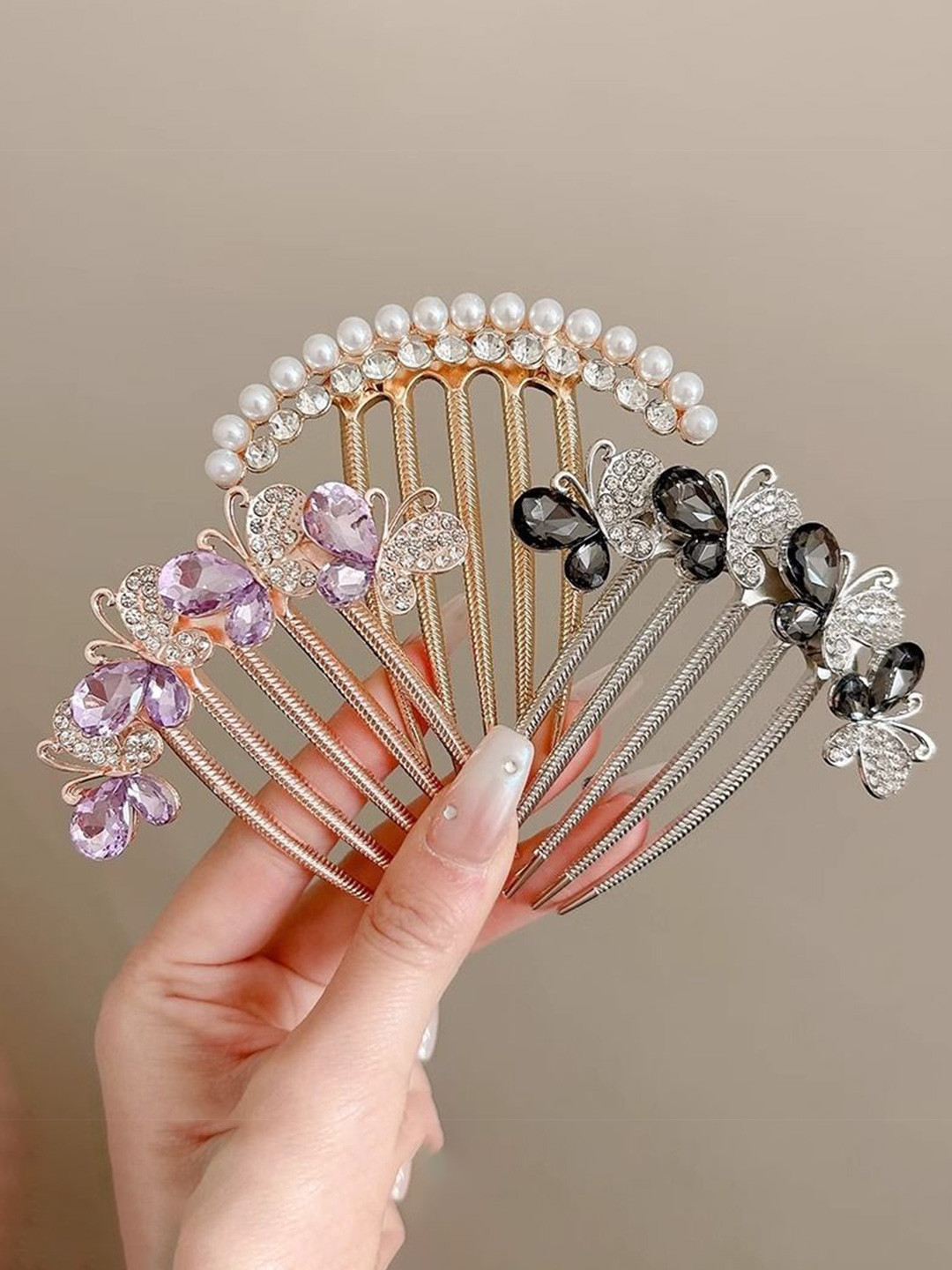 SAMYAK  Set Of 4 Embellished Korean Comb Pins Claw Set