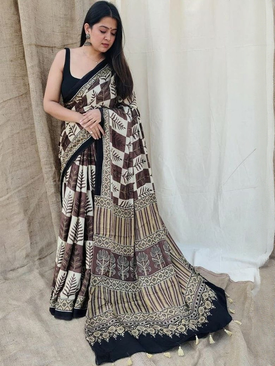 ASISA Ethnic Motifs Satin Handloom Saree