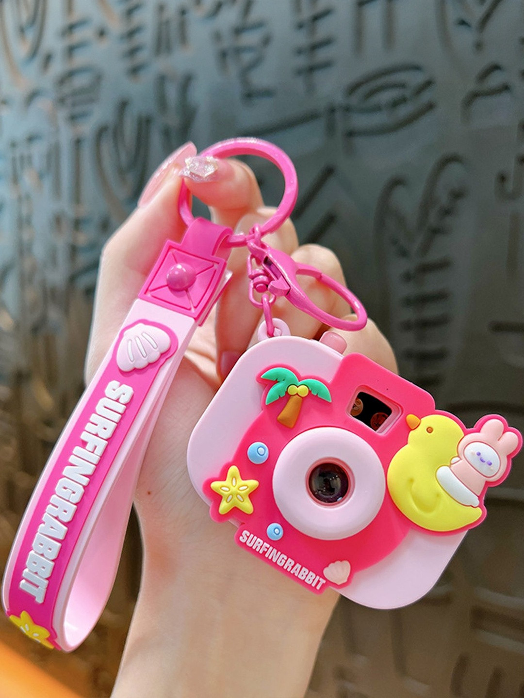 Spiaty  Pocket-Sized Camera Key Chain