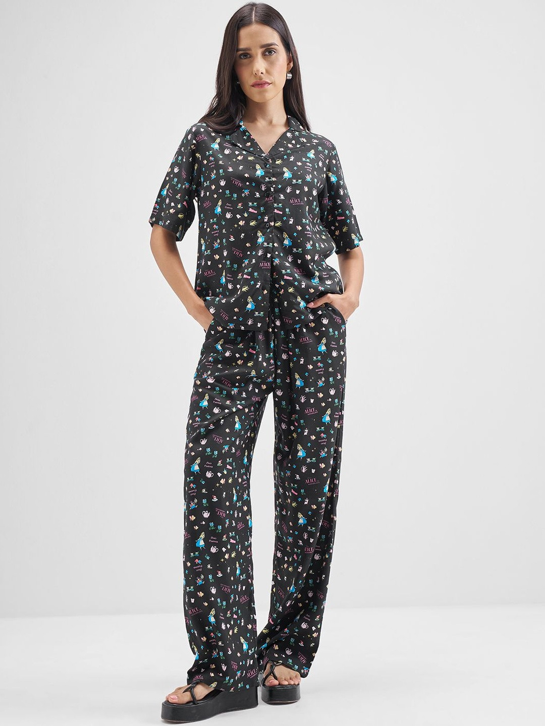 Tokyo Talkies Graphic Printed Notched Lapel Collar Night suit