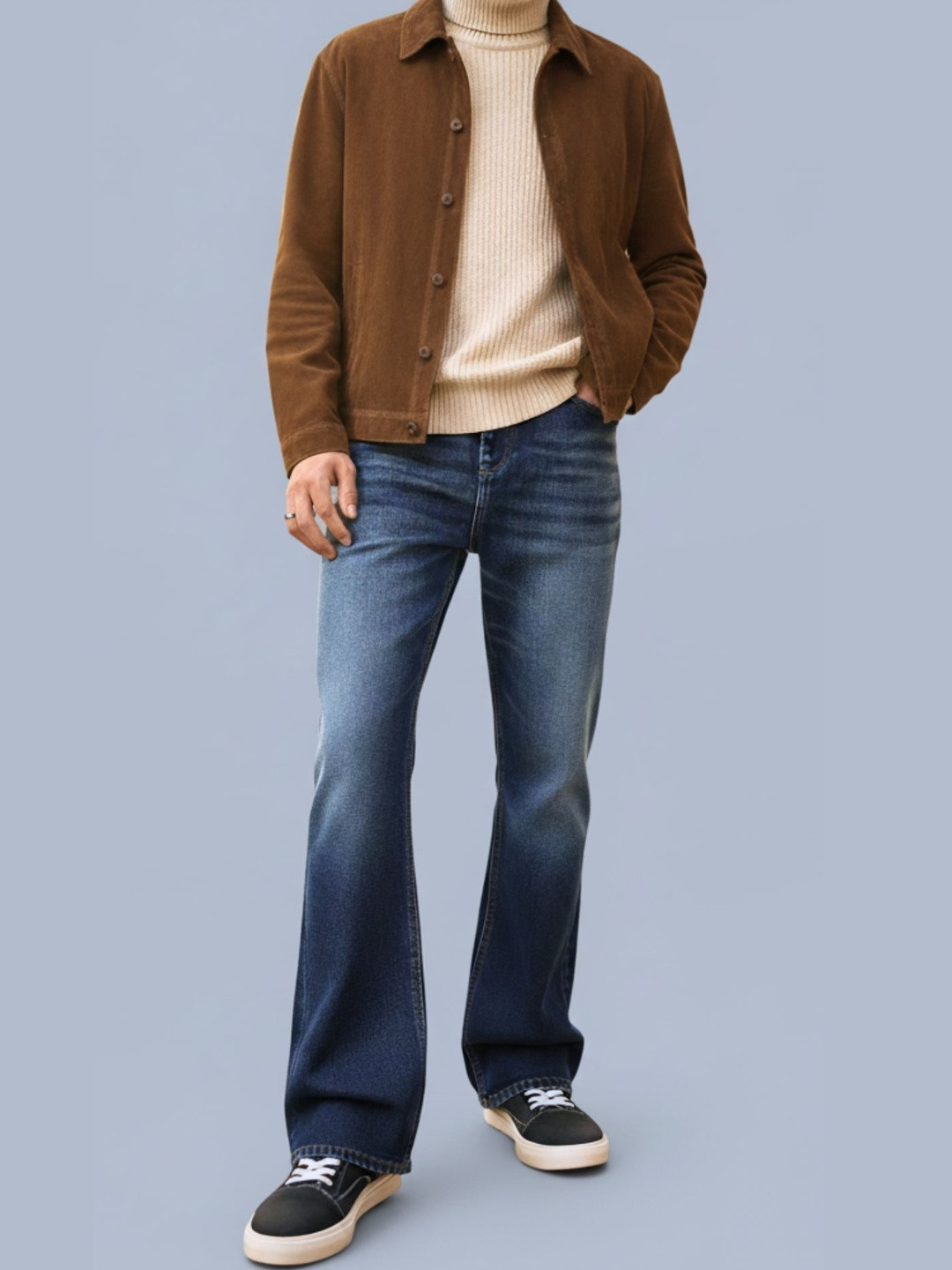 DELAN Men Jean Bootcut Mid-Rise Light Fade Stretchable Jeans