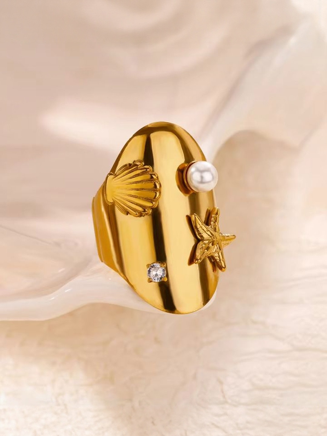 Just Lil Things Beach Wear Star Pearls Studded Finger Ring