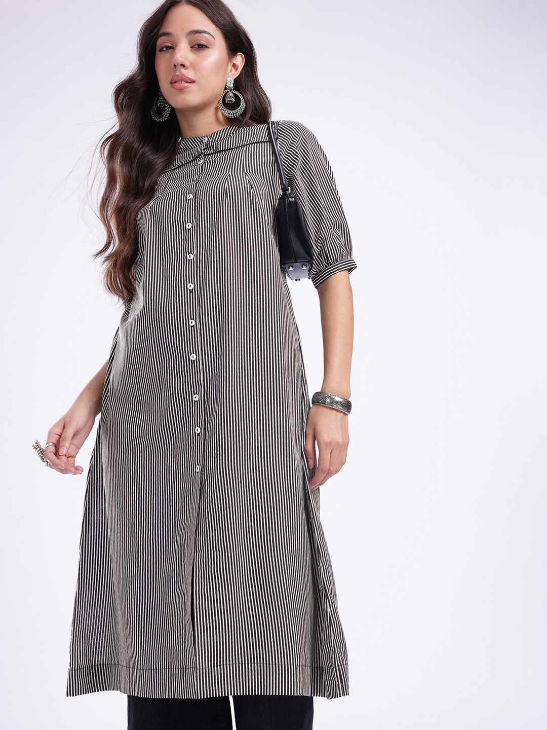 fusion by glitchez Striped Band Collar Gathers Monochrome A-line Kurta