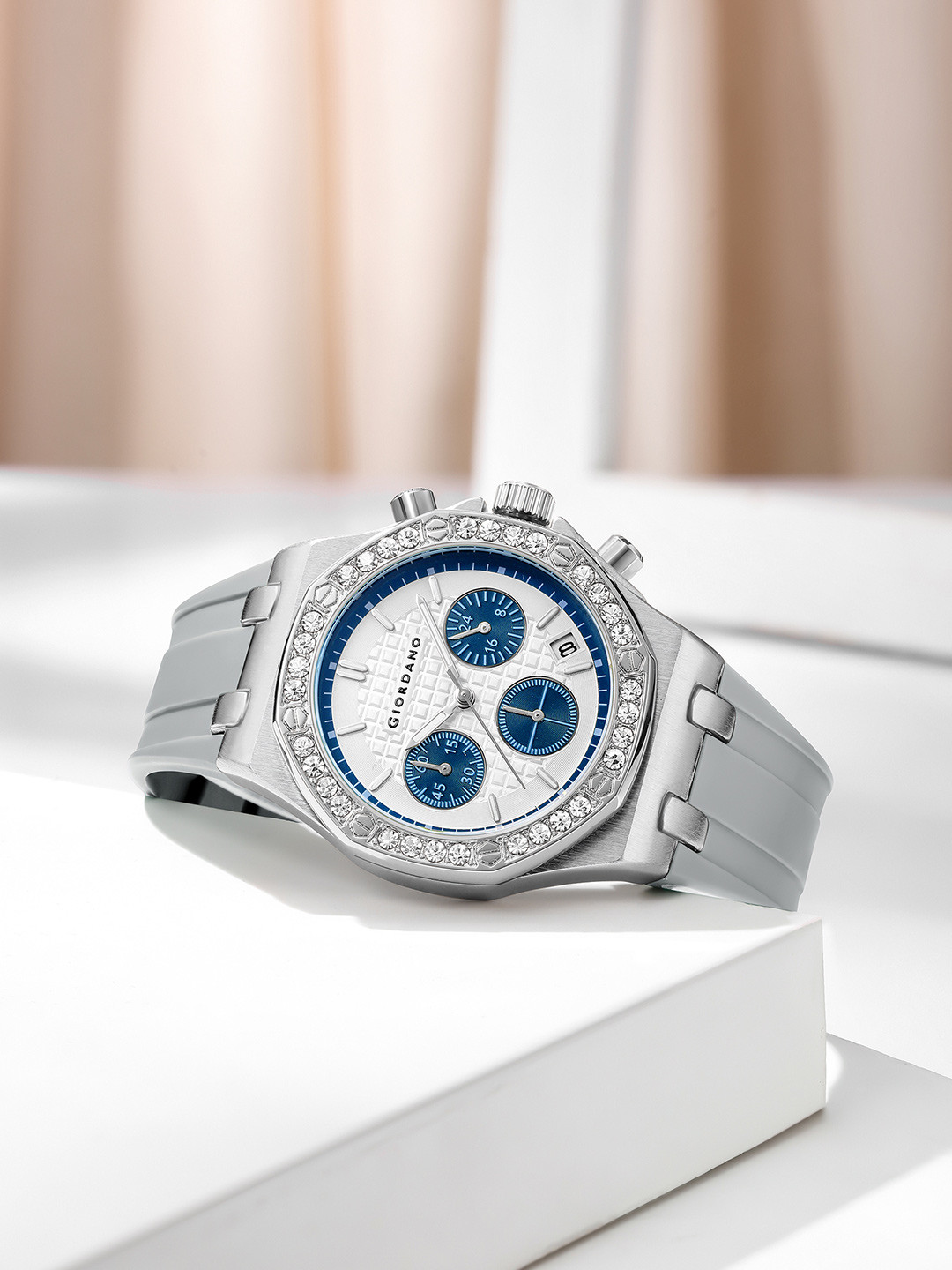 GIORDANO Multifunction Watch for Women with Comfortable Silicone Strap