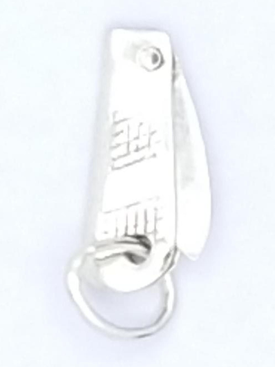 RAVIOUR LIFESTYLE Kids Silver-Toned Knife silver Contemporary Pendants
