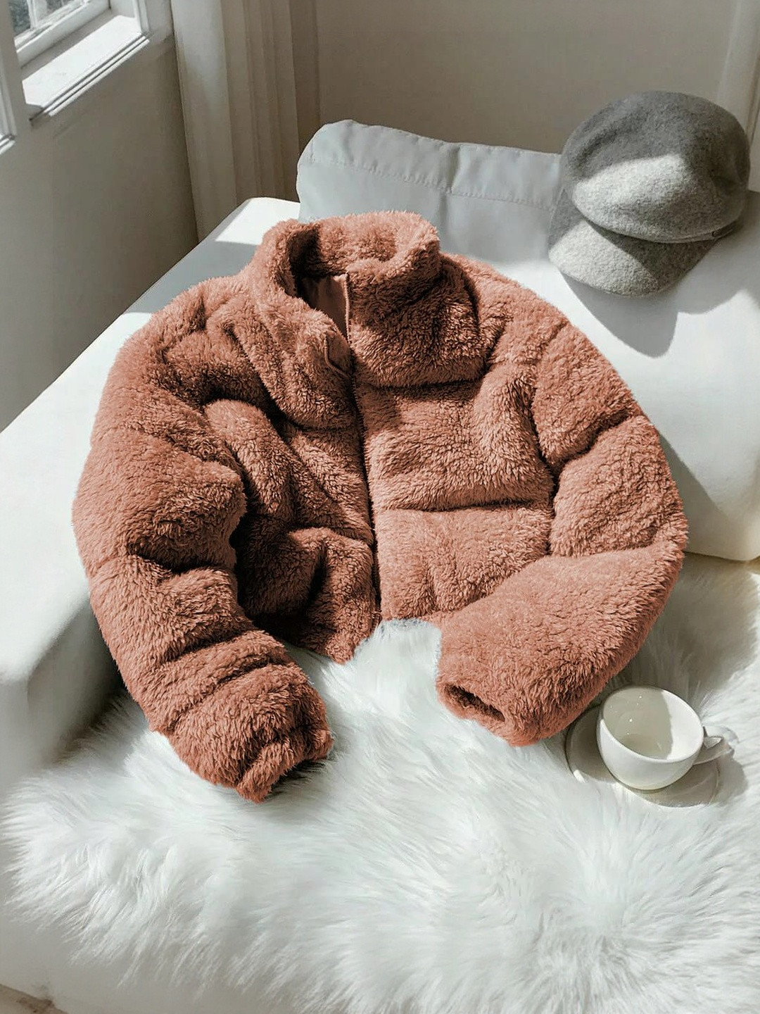 Kotty Women Cozy Double-Sided Teddy Fleece Crop Puffer Jacket