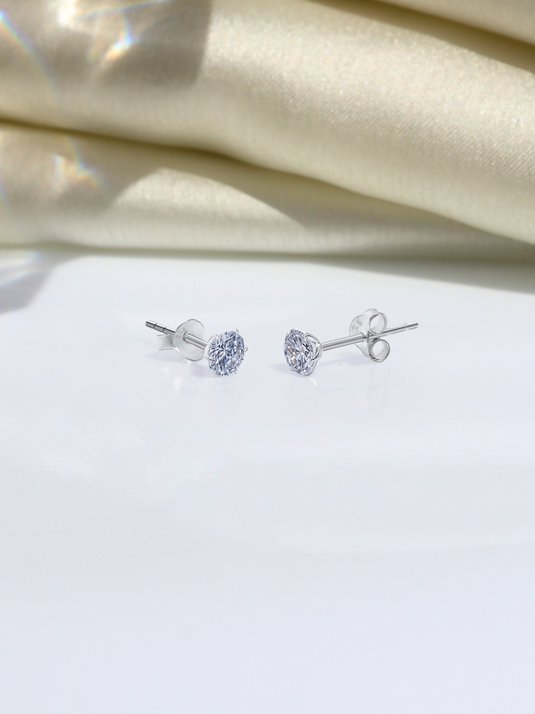 HighSpark 92.5 Silver Cubic Zirconia Studded Round Studs Earrings - 4mm