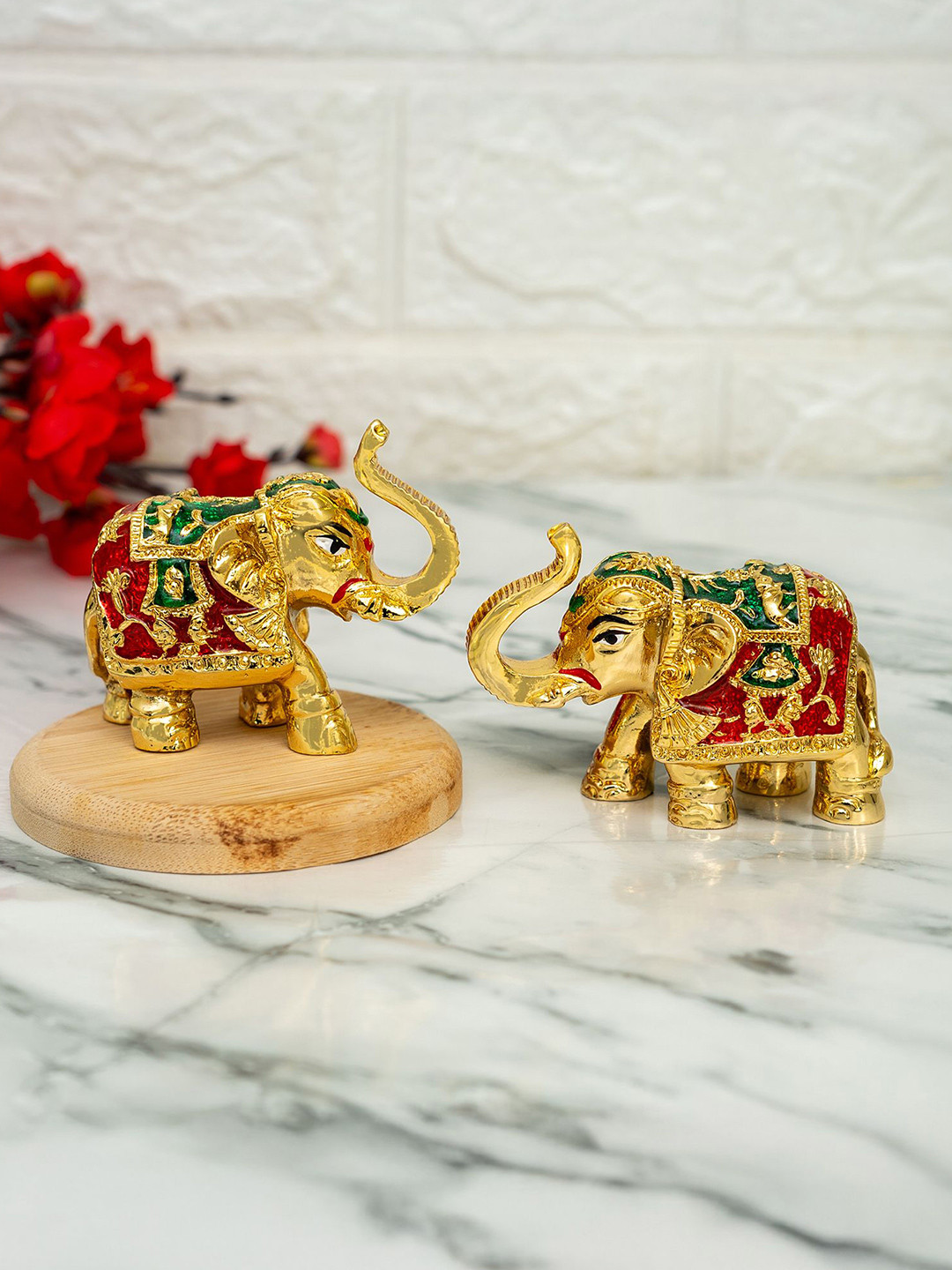 Ekhasa Meenakari Elephant Idol Showpiece