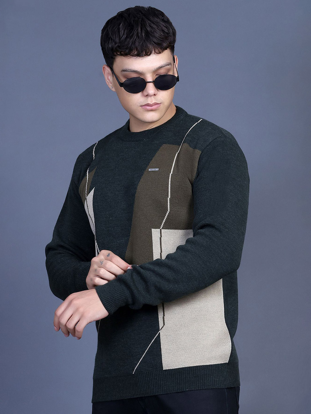 GODFREY Men Colorblocked Round Neck Full Sleeve Pullover
