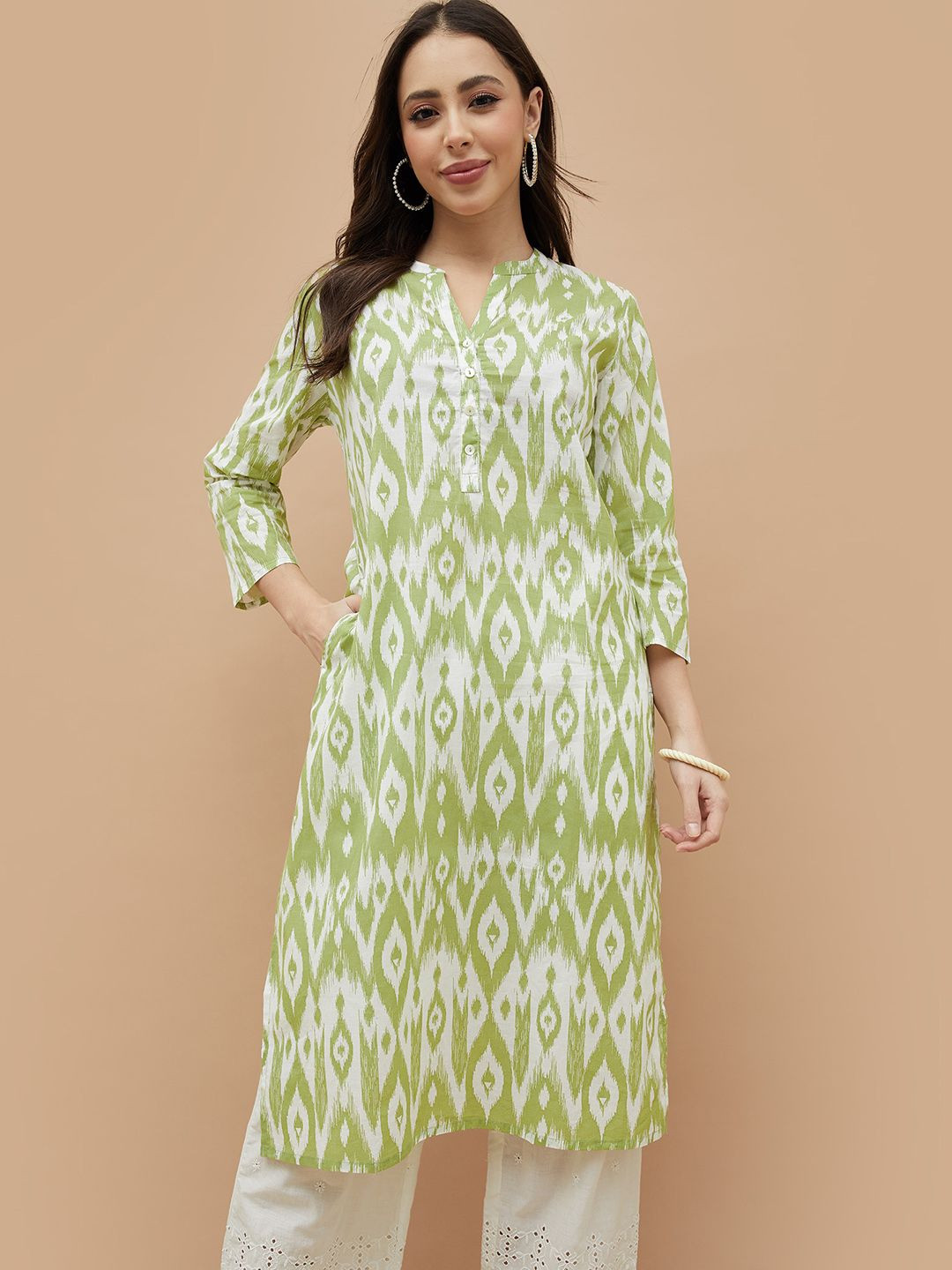 Melange by Lifestyle Abstract Printed Cold-Shoulder Sleeves Straight Kurta
