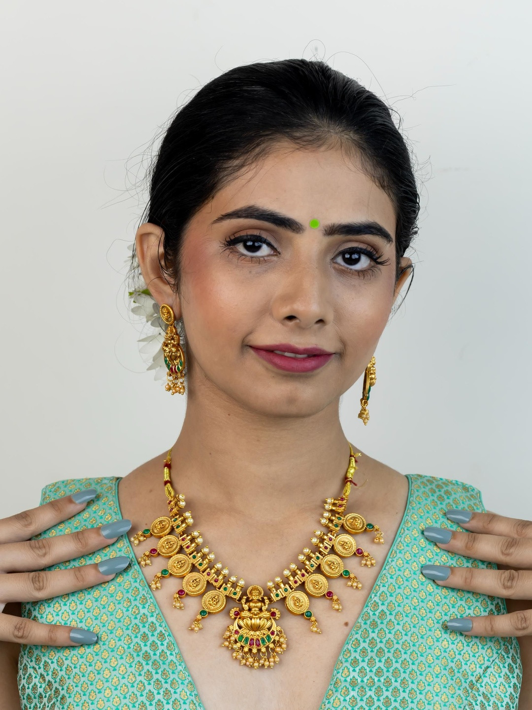 Kulin Gold-Plated Traditional Temple Design Necklace Set with Earrings