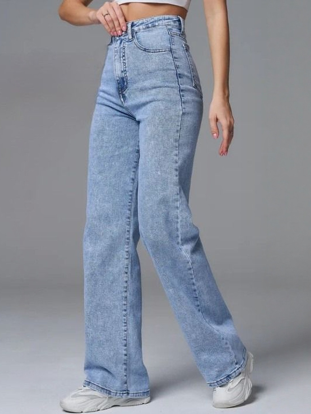 M MODDY Women Comfort Bootcut Fit High-Rise Light Fade Jeans