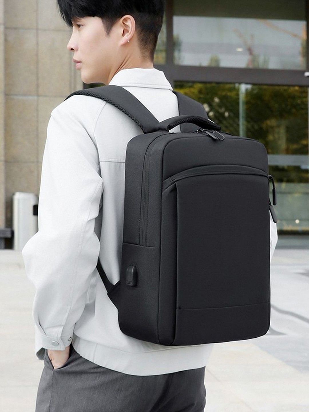 Mast & Harbour Men USB Charging Port Padded Backpack