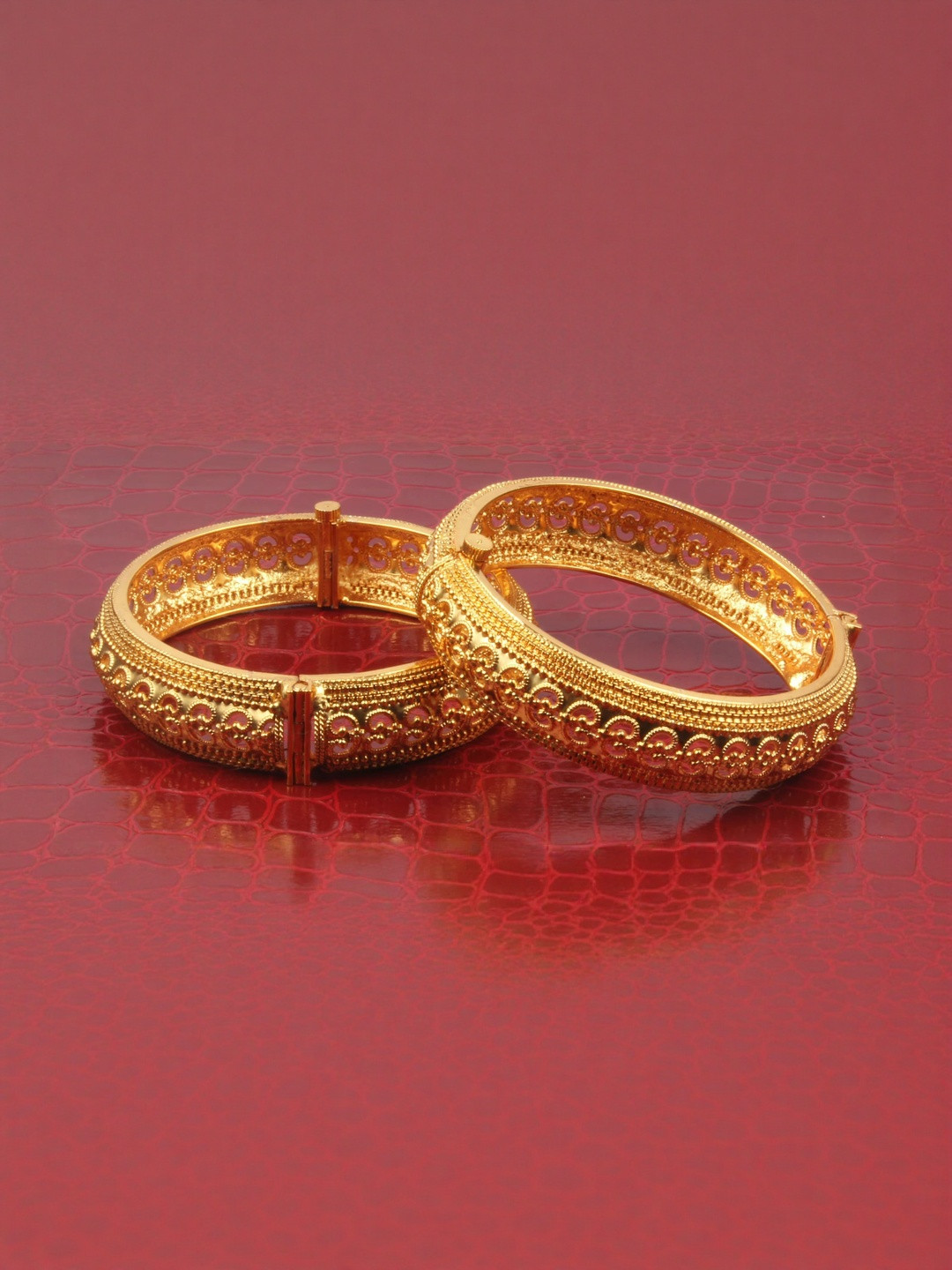 Shiv Jewels Set Of 2 Gold-Plated Traditional Polki Bangles