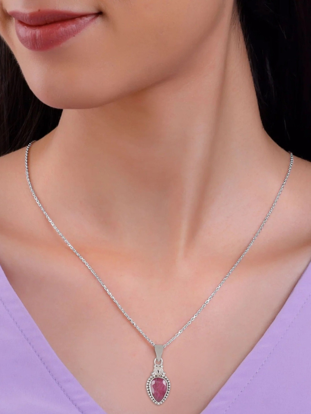 FUSIONARI Women Silver-Toned Sterling Silver Teardrop Shaped Pendants with Chains