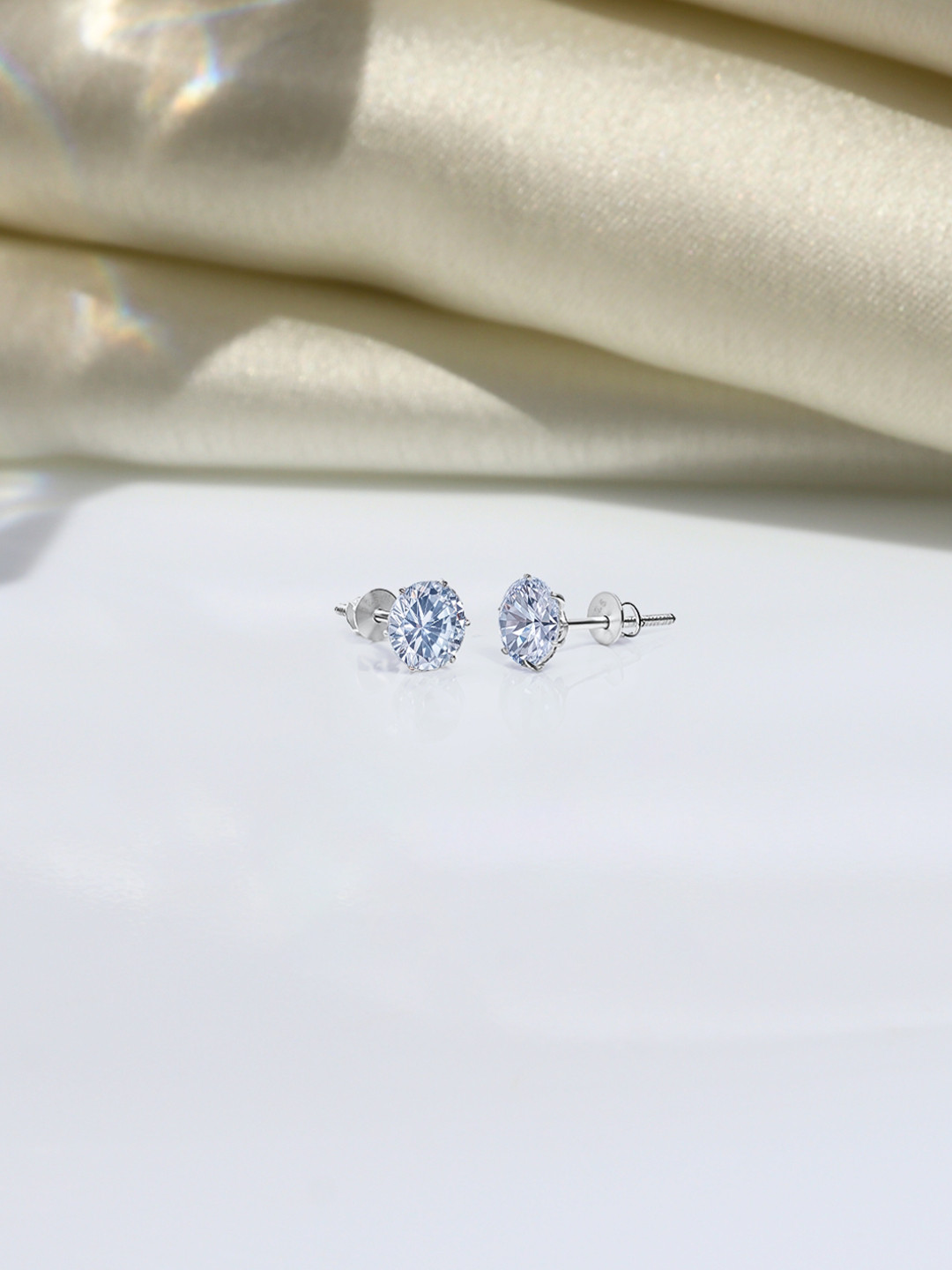 HighSpark 92.5 Silver Round Zirconia Studded Screwback Stud Earrings - 7mm