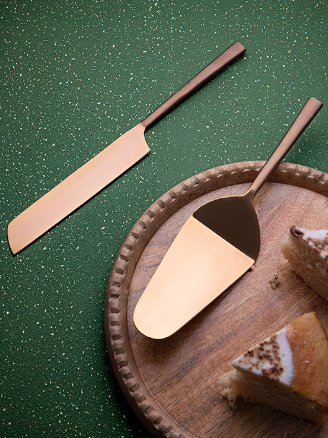 ellementry Set Of 2 Gold-Toned Masai Cake Serving Knife & Spatula Set