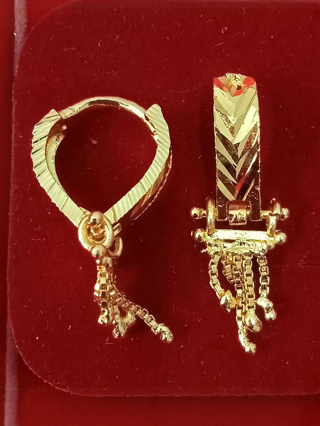 Accessoo Gold-Plated Teardrop Shaped Hoop Earrings