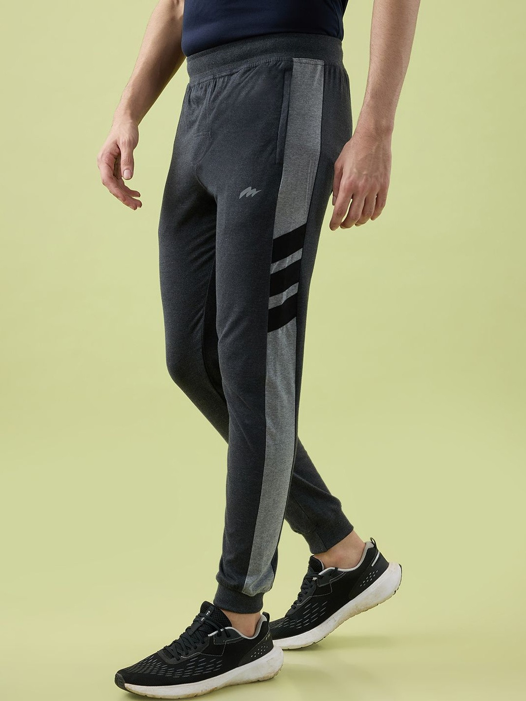 HINT Men Colour-Blocked Cotton Anti Odour Joggers