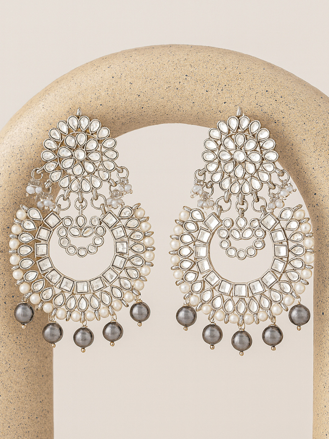 KARATCART Grey Classic Chandbalis Earrings