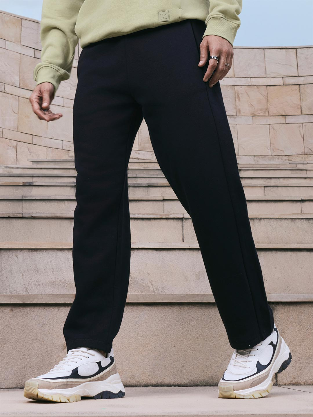 XYXX Men Solid Black IntelliSmooth Pulse Relaxed Sweatpants