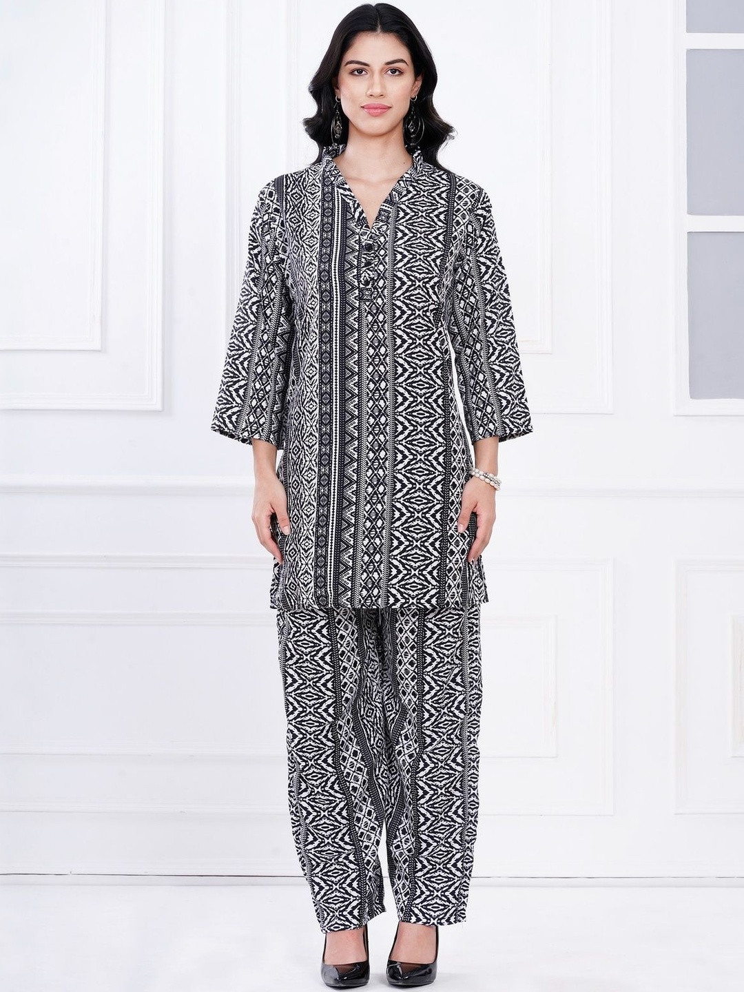 LILY BUDS V-Neck Long Sleeves Top With Trousers Co-Ords