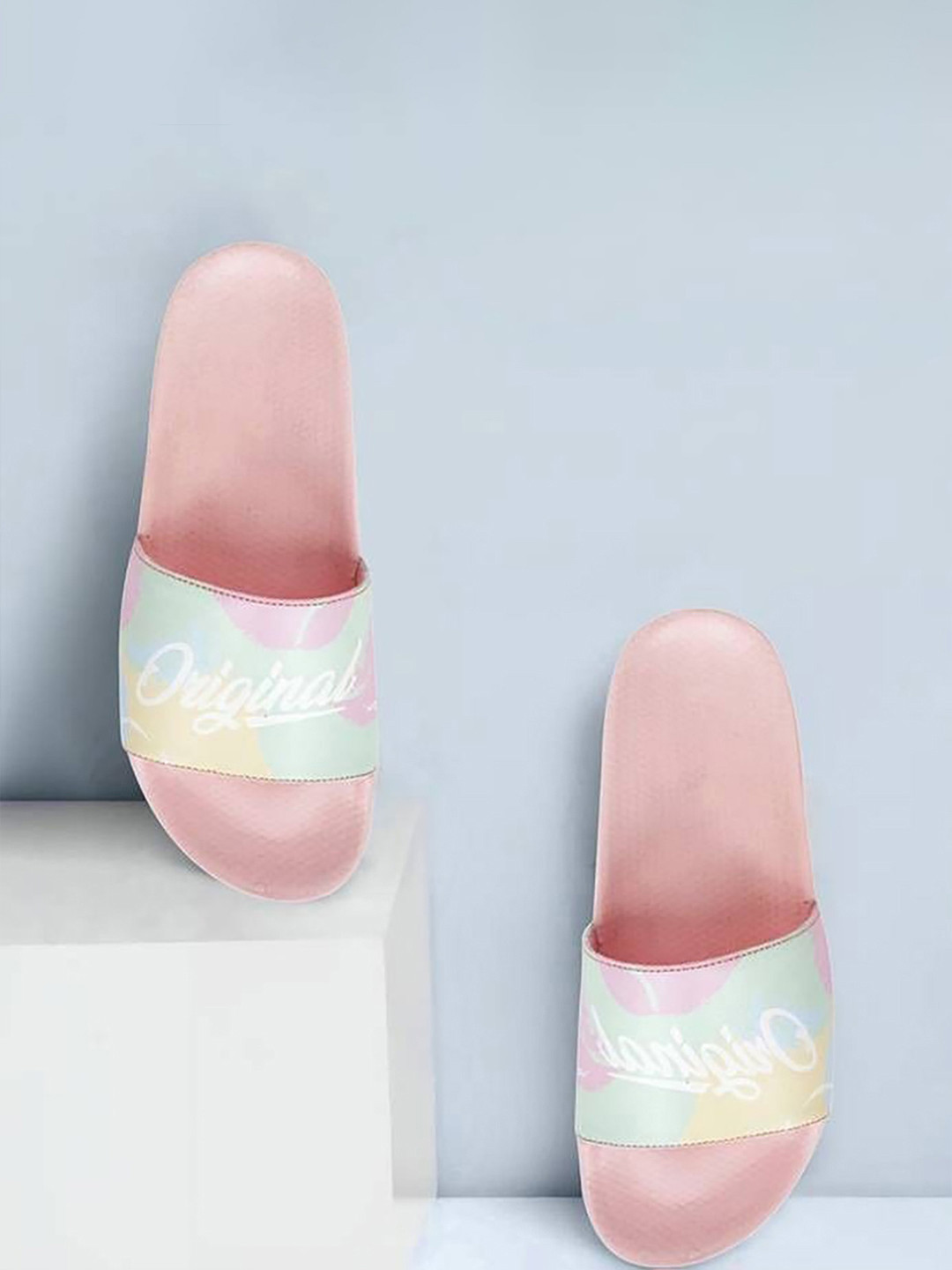 saterra Women Graphic Printed Sliders