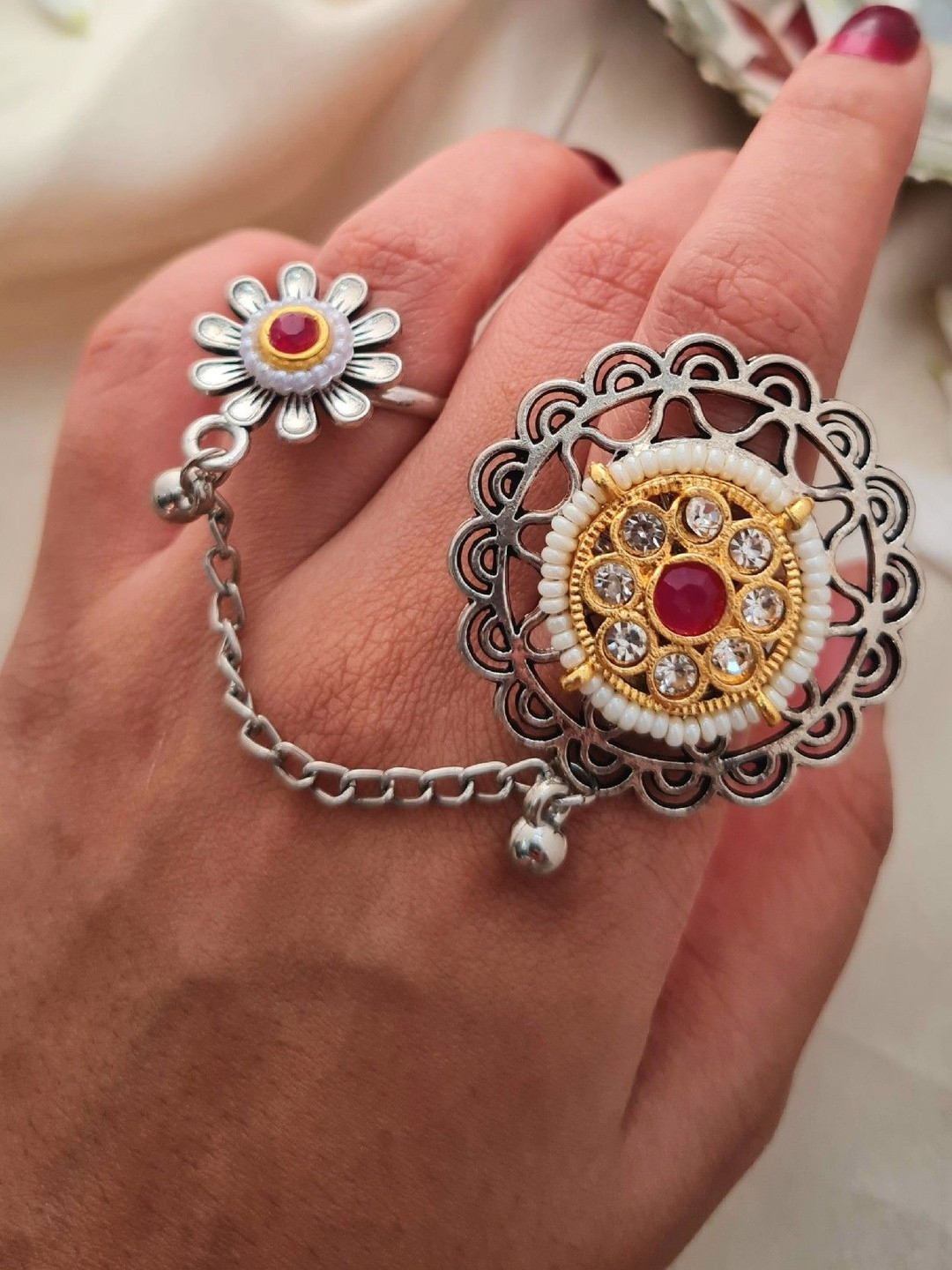 ISHKAARA Gold Toned Oxidised red Kundan Studded Adjustable Finger Ring With Stone Chain