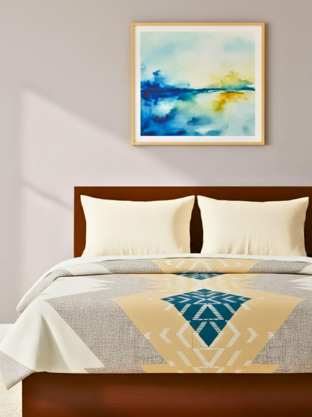 THE CONVERSION Cream & Brown 200 TC King Bedsheet With 2 Pillow Covers