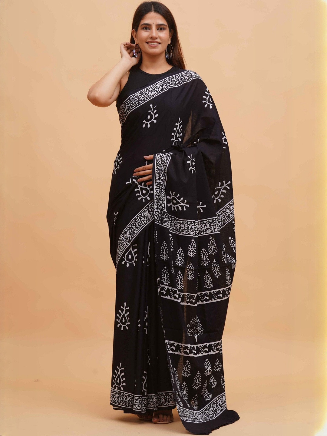 Shivya Ethnic Motifs Pure Cotton Bagru Saree