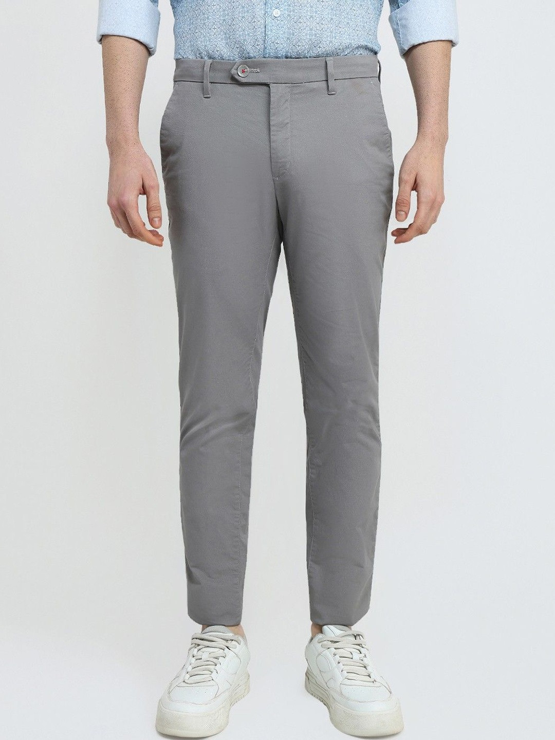 Raymond Men Solid Flat-Front Travel Features Slim Fit Mid Rise Regular Trousers