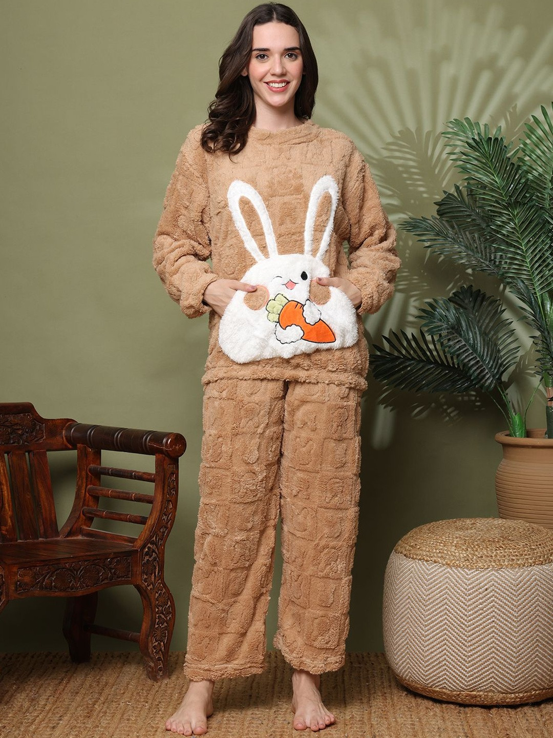 TAG 7 Women Graphic Self Design Round Neck Top & Pyjamas