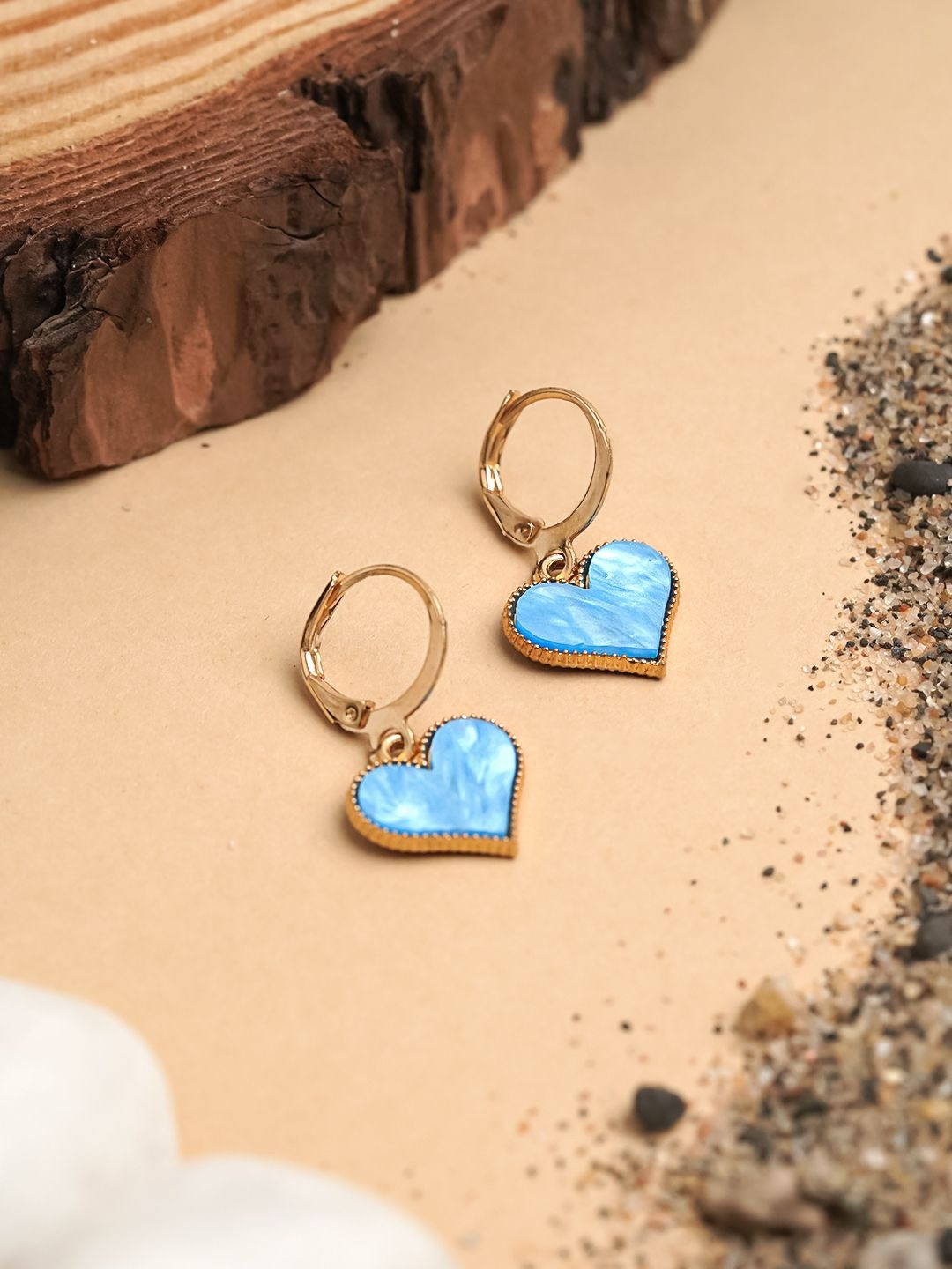 DressBerry Woman Heart Shaped Drop Earrings