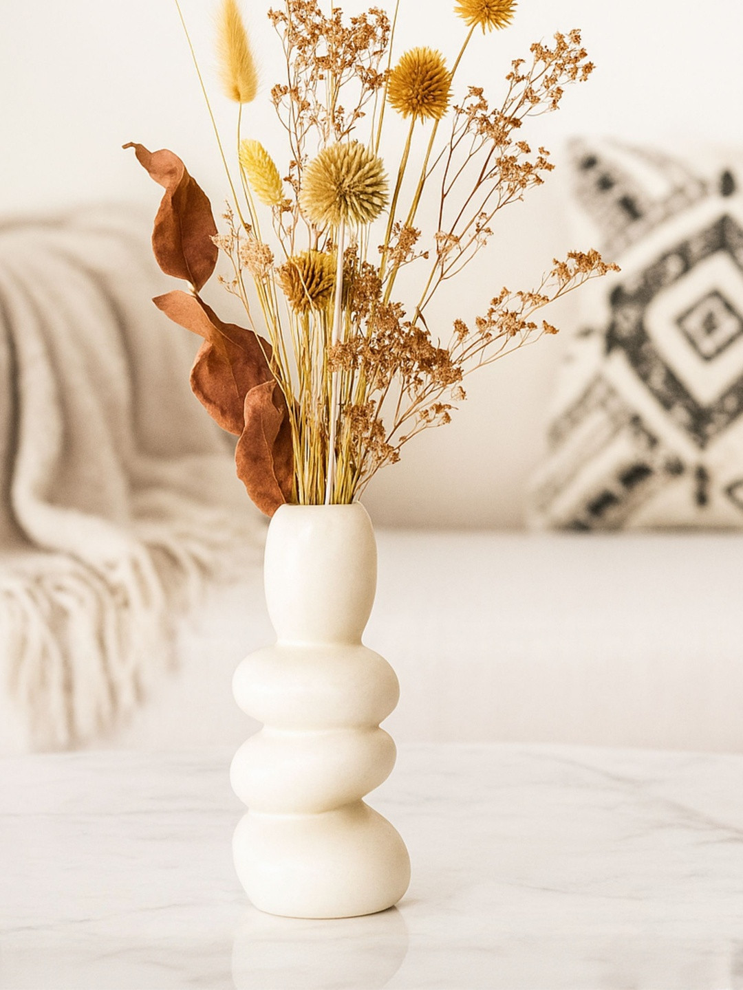 GLOBALLY INDIAN White Matte Finished Ceramic Contemporary Table-Decor Flower Vase