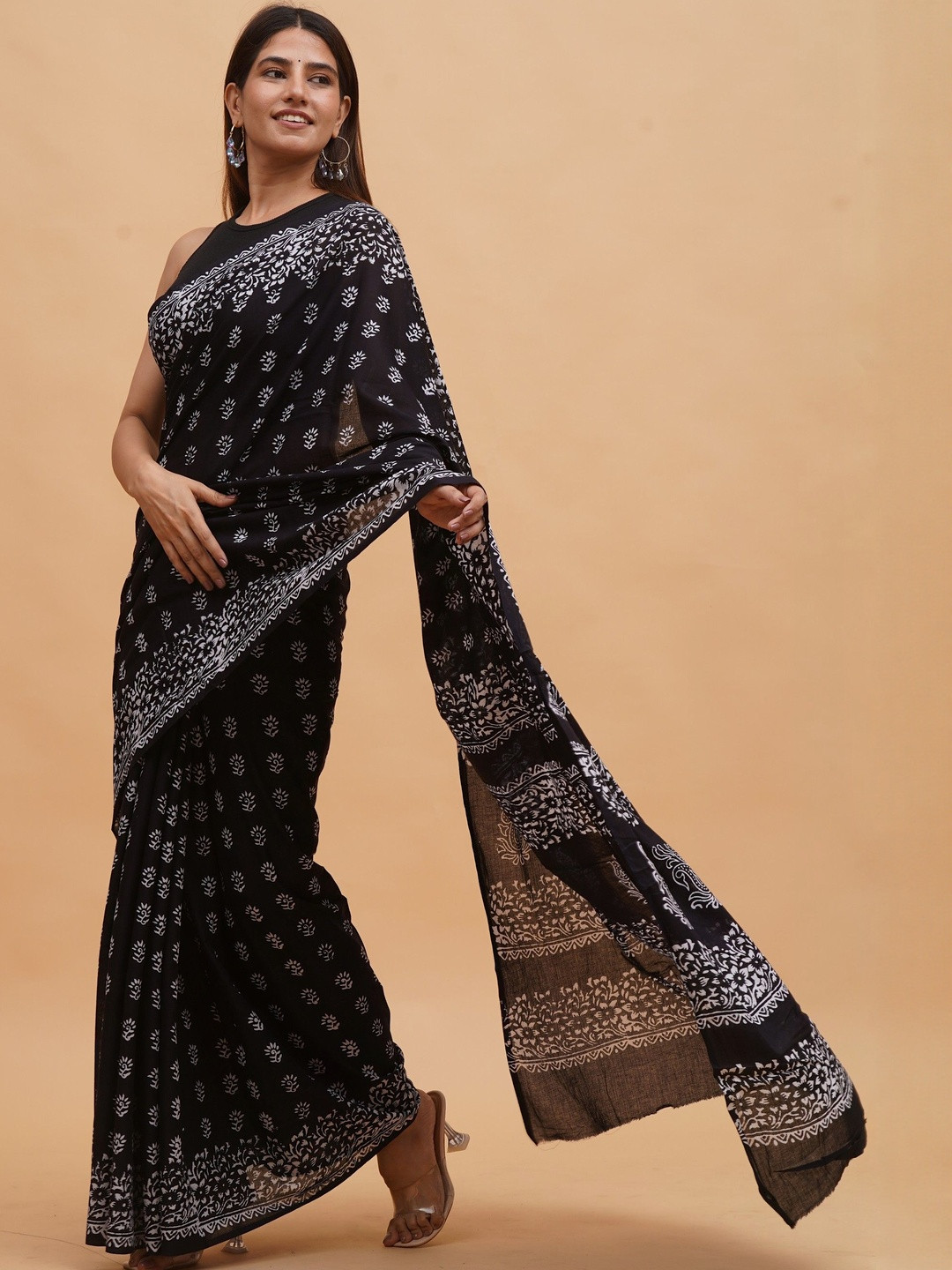 Shivya Ethnic Motifs Printed Bagru Pure Cotton Saree