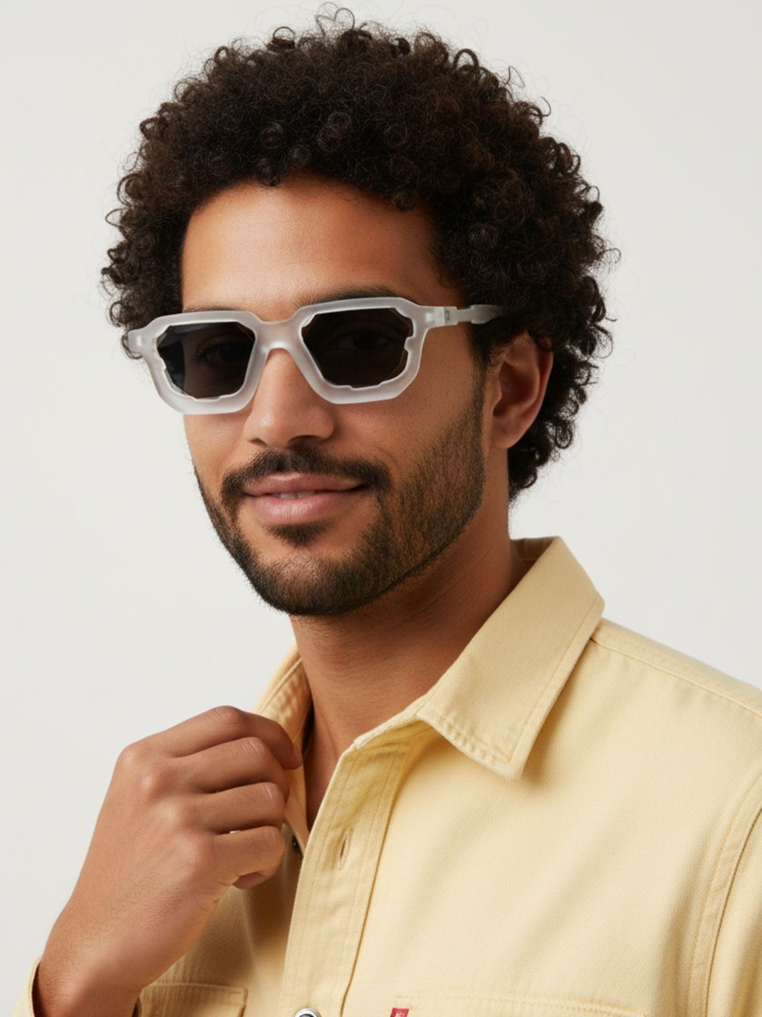 goglassic Unisex Square Sunglasses with UV Protected Lens Crystal-Clear