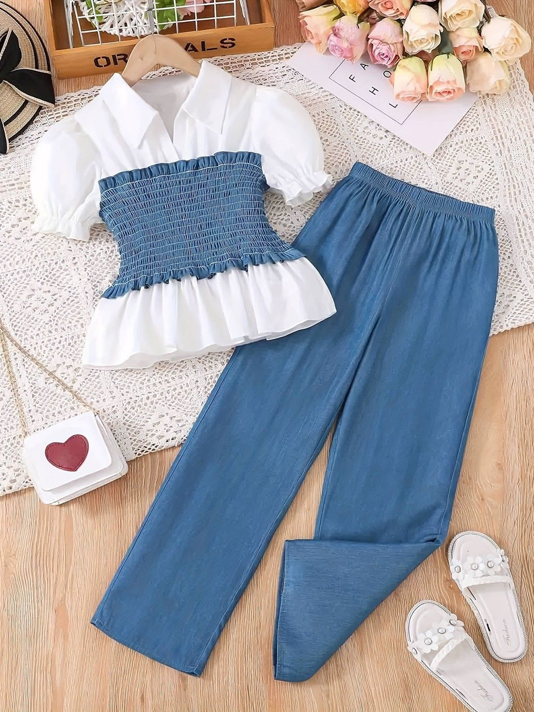 YK Girls Self Design Short Sleeves Pure Cotton Top With Trousers