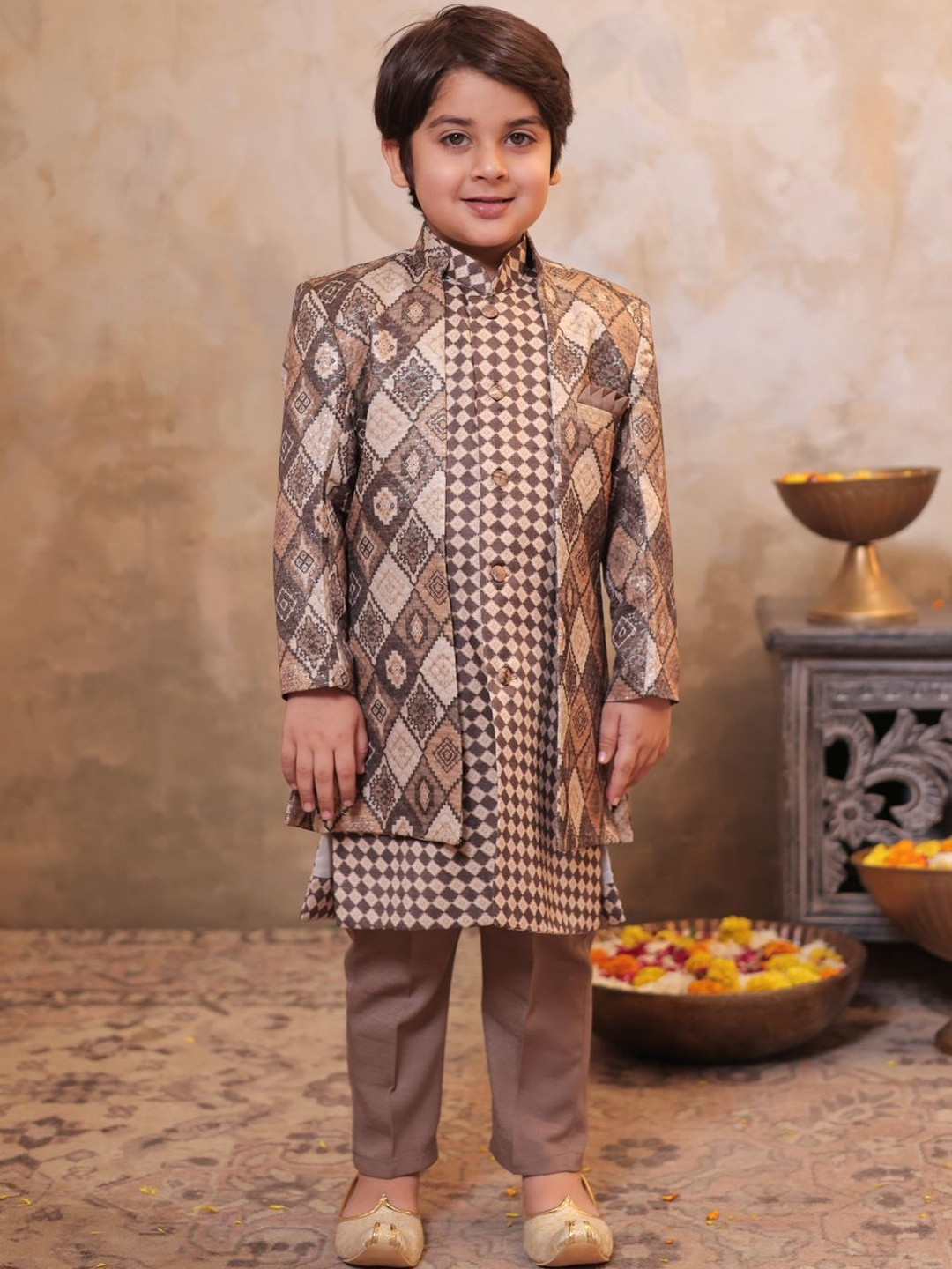 Aj DEZInES Boys Full Sleeves Rich Self Design Sherwani Set