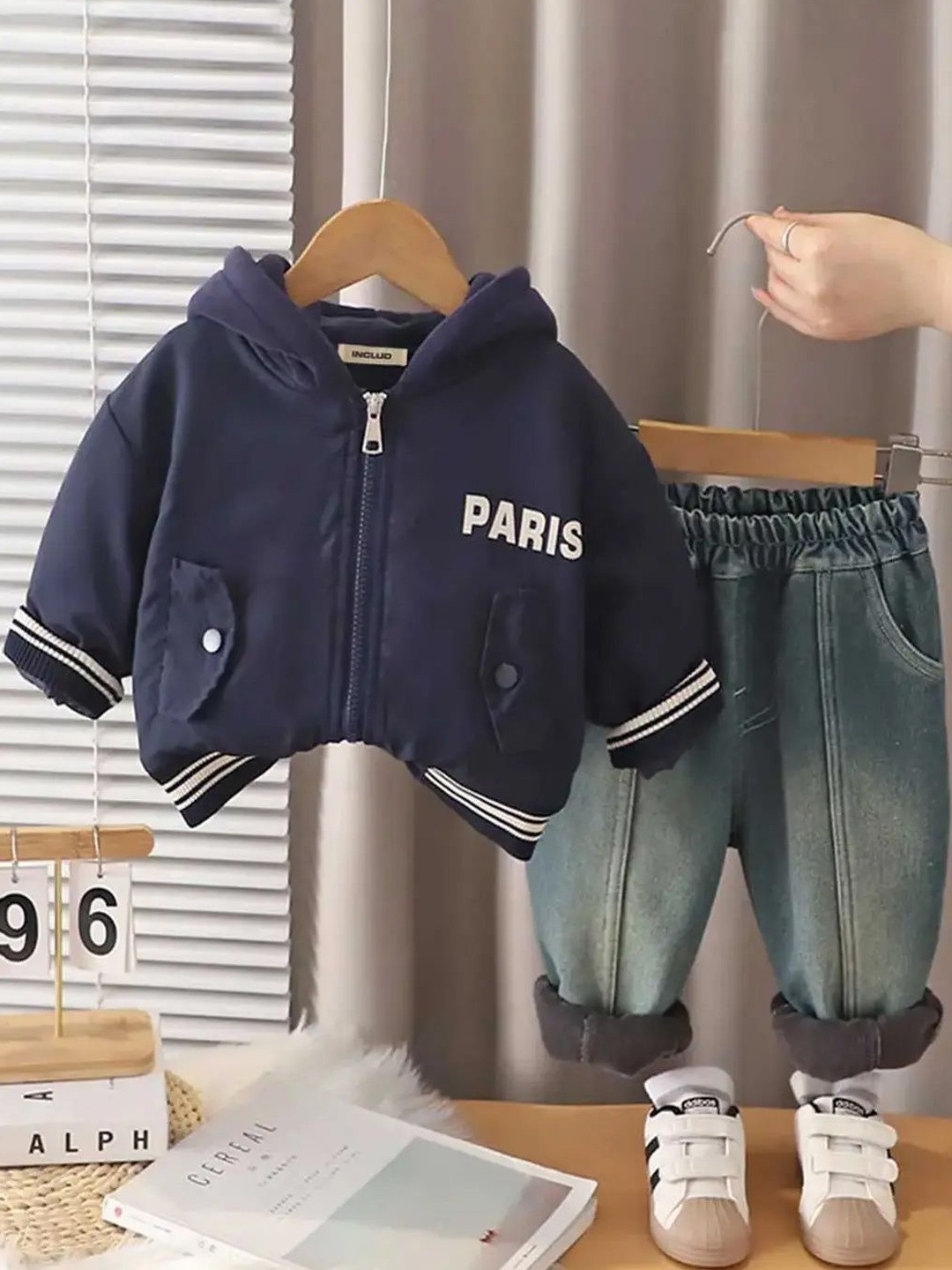 INCLUD Boys Printed Hooded Zipper Jacket With Trouser