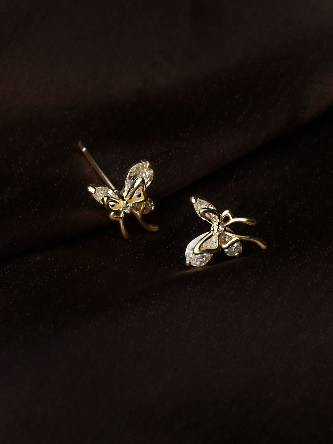 Women 925 Sterling Silver Gleaming Butterfly Stud Earring