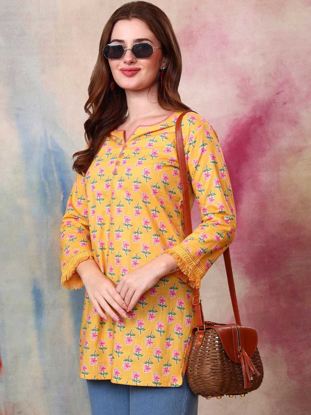 Tissu Women Floral Printed Round Neck Pure Cotton Straight Short Kurti