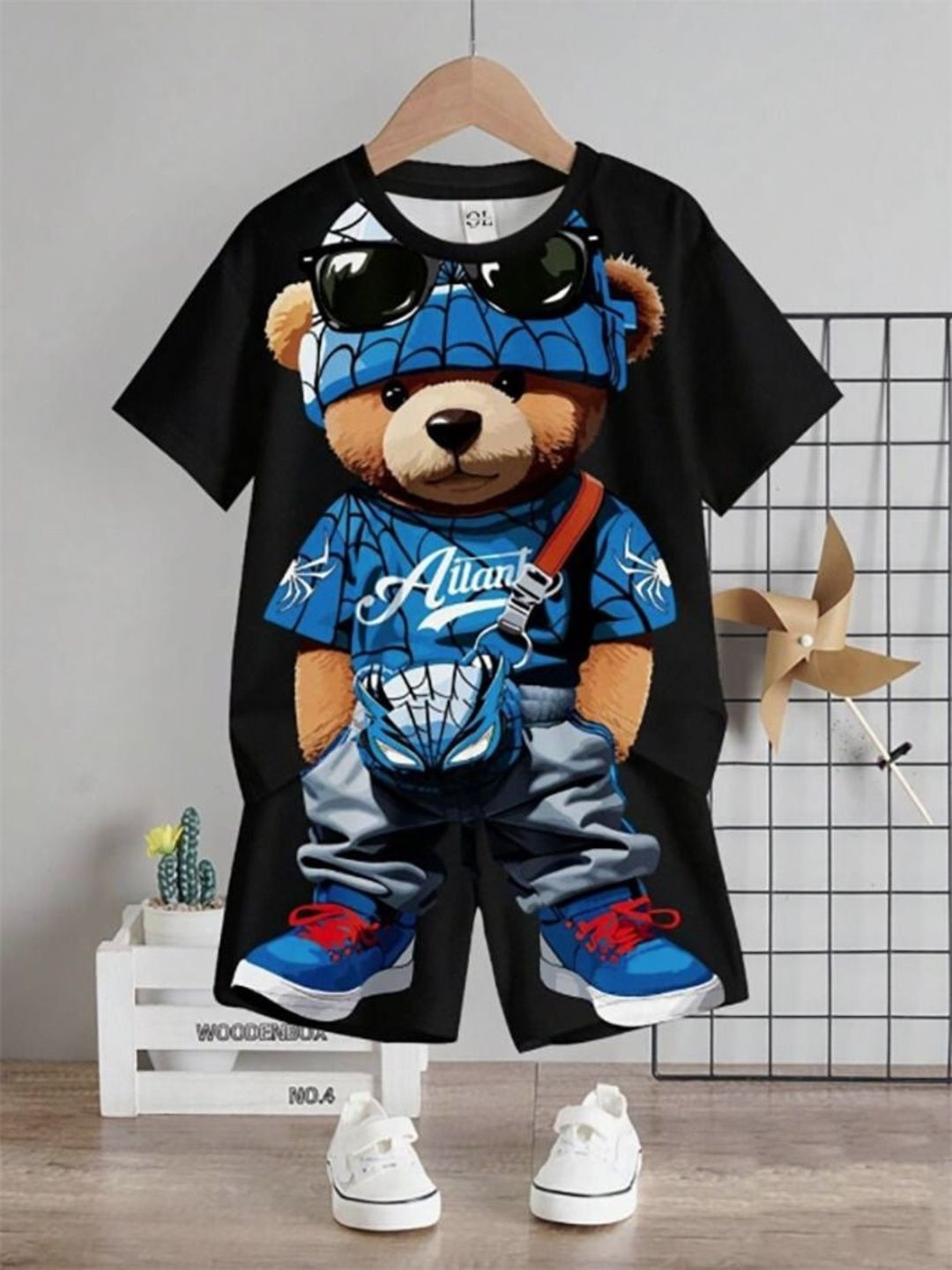 Lily garments Boys Printed T-shirt with Shorts