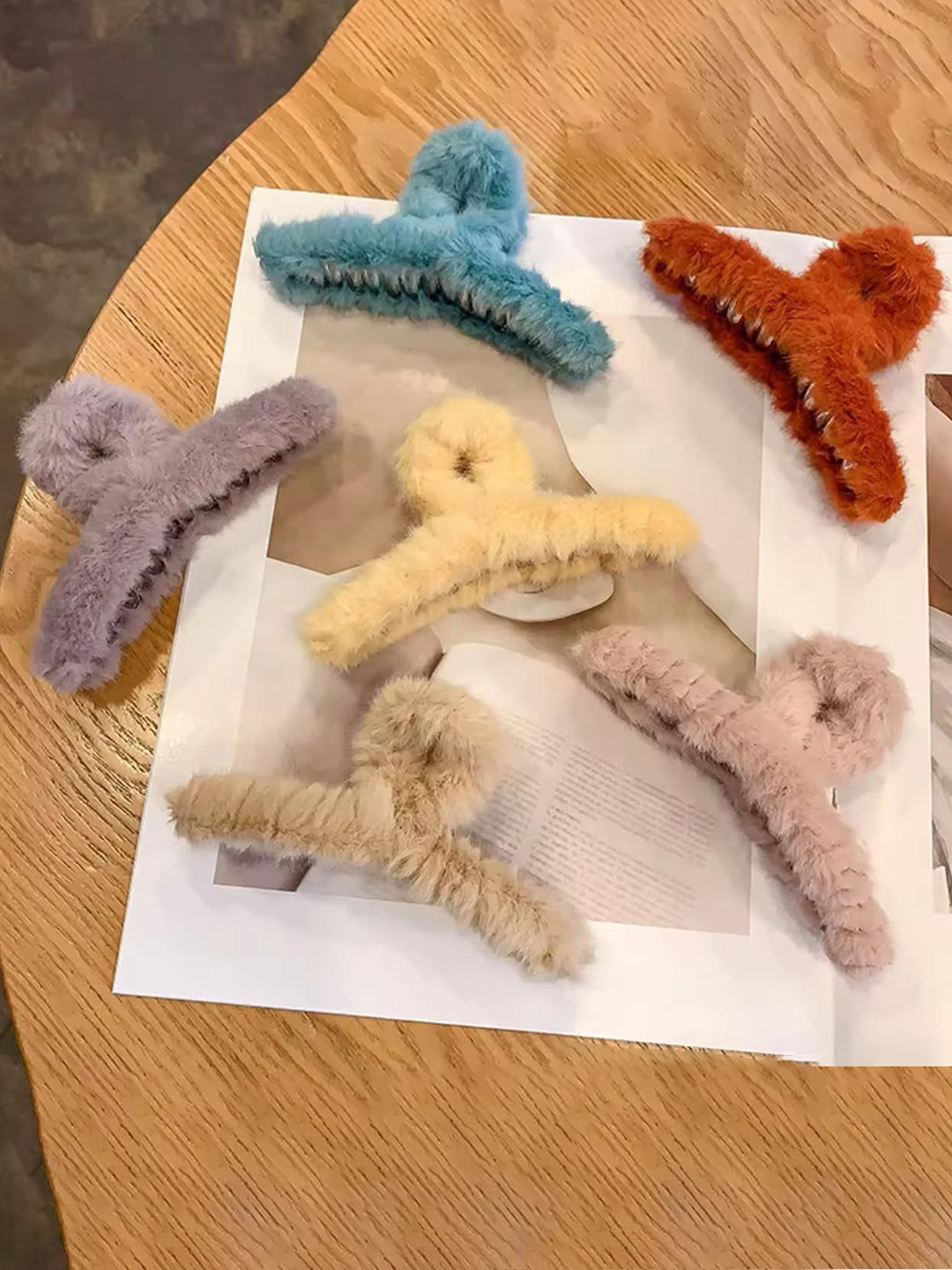 Nayakk Girls Pack of 6 Fur Grip Barrettes T Shape Claw Clip