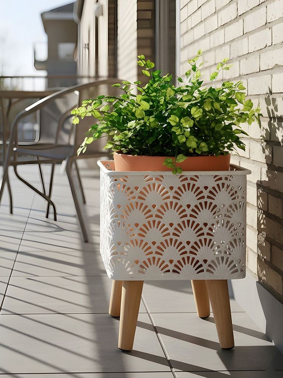 AARVI DECOR STUDIO White Mesh-Designed Freestanding Square Planter
