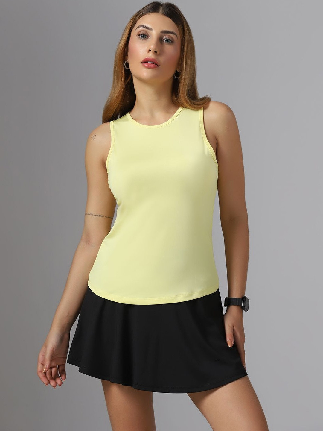 MUSCLE TORQUE Women T-shirt