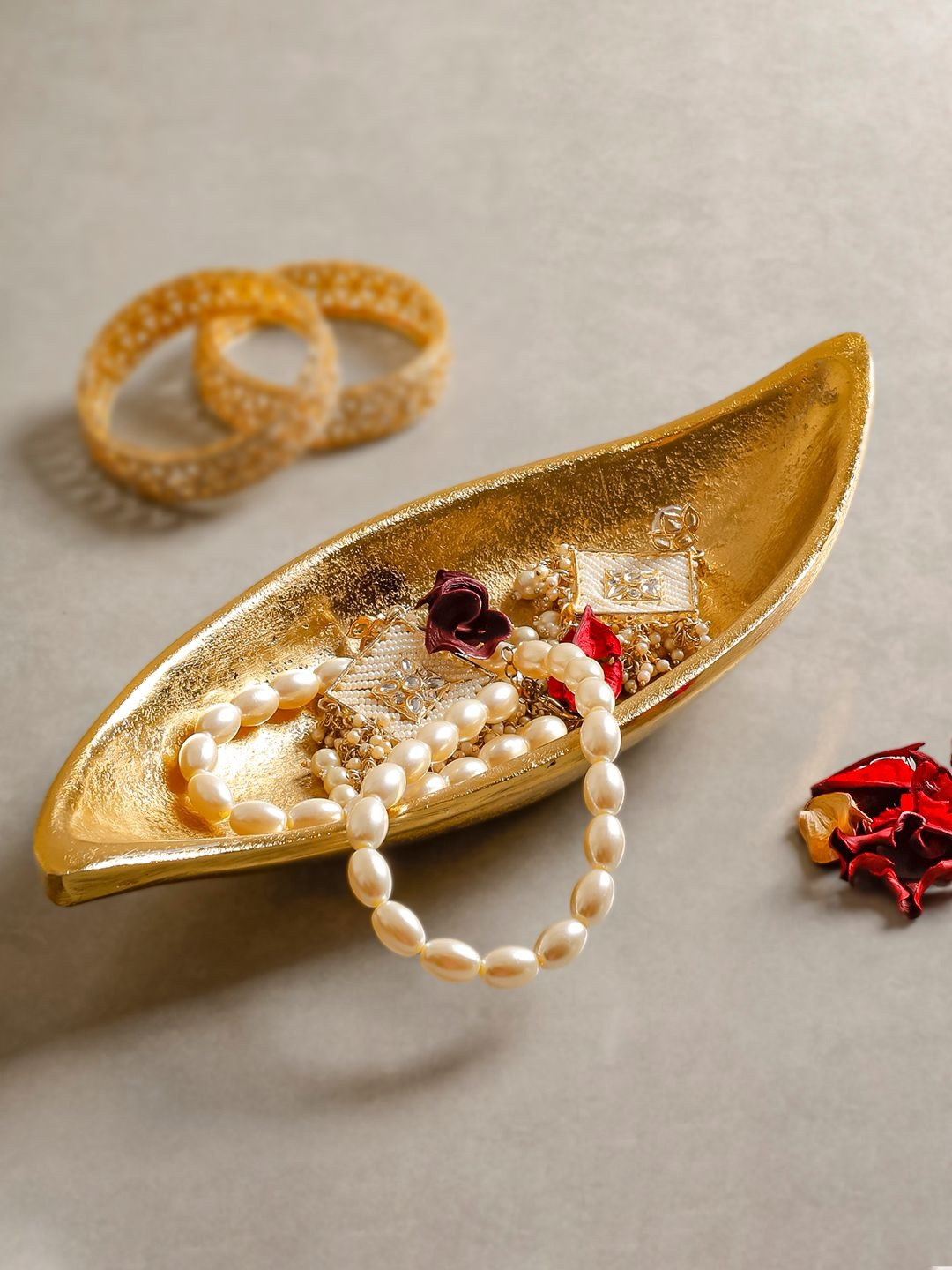 CASA DECOR Gold-Toned Aluminium Serving Tray