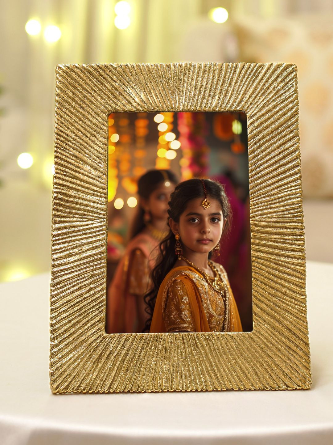 BEHOMA Golden Antique Metal Table-Top, Wall Hanging Small Sunburst Design Photo Frame