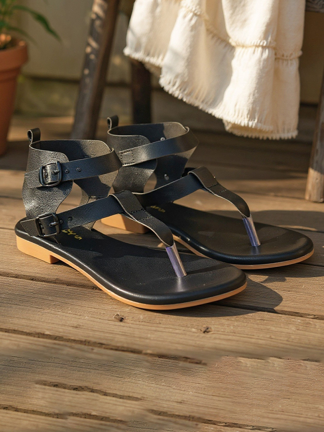 STICY Women Textured Gladiators Flats